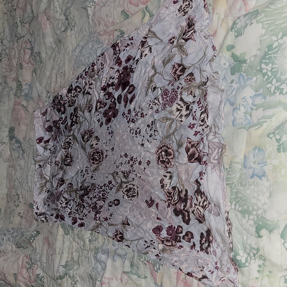 So blue floral print skirt size S